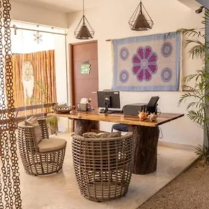 https://kaab-boho.quintano-roohotels.com